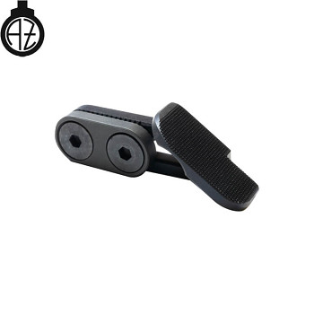 Adjustable thumb rest